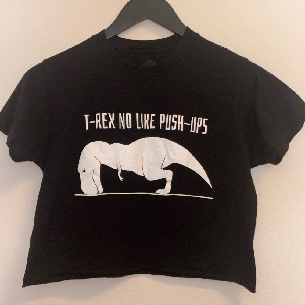 Funny T-Rex No Like Push Ups Dinosaur Graphic Cropped Tee Ann Arbor Size S